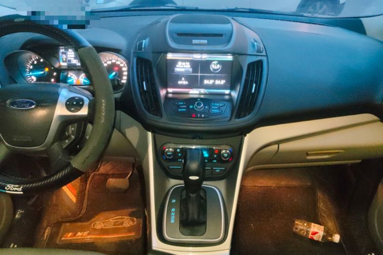 Used Ford Kuga 2013 1.6L GTDi 4x4 Elite Model Audio And AC Panel