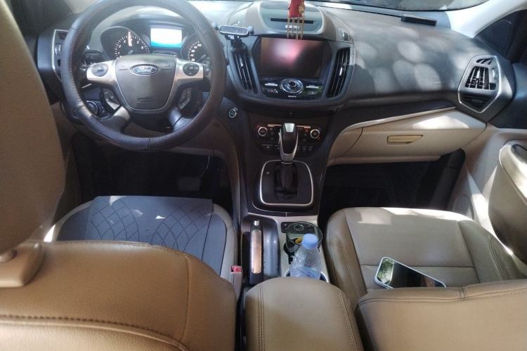 Used Ford Kuga 2013 2.0L GTDi Four-Wheel Drive Premium Model Center Console