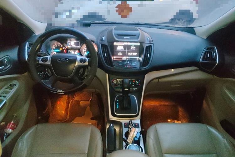 Used Ford Kuga 2013 1.6L GTDi 4x4 Elite Model Center Console