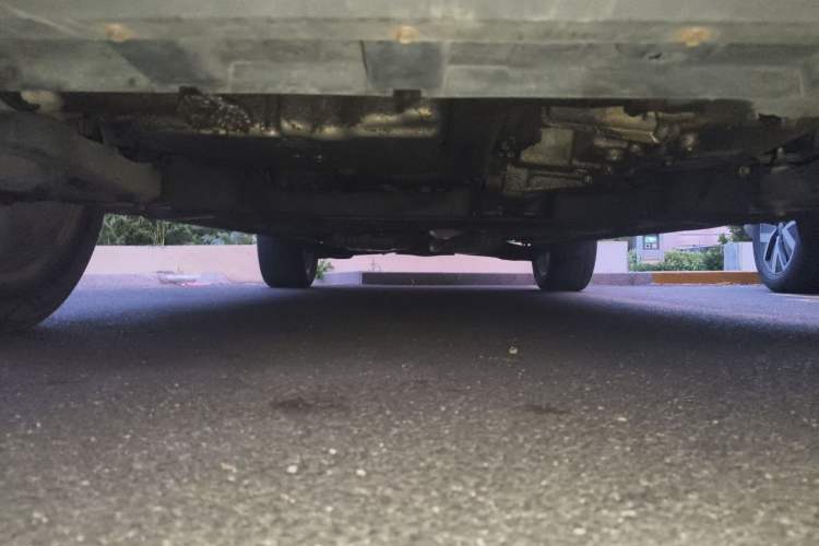 Used Ford Kuga 2013 2.0L GTDi Four-Wheel-Drive Sport Model Chassis Front