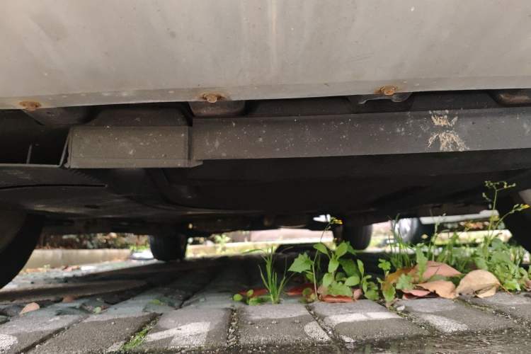 Used Ford Kuga 2013 2.0L GTDi Four-Wheel-Drive Elite Model Chassis Front