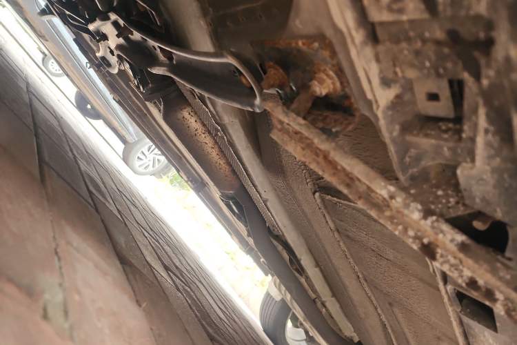 Used Ford Kuga 2013 2.0L GTDi Four-Wheel-Drive Sport Model Chassis Front Left