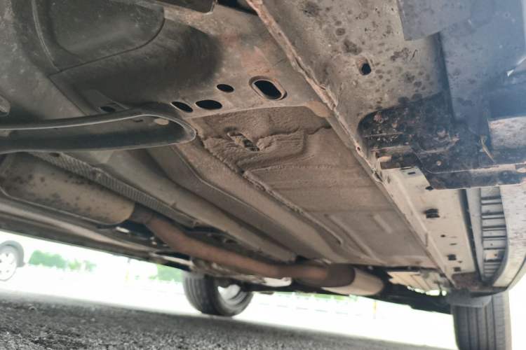 Used Ford Kuga 2013 2.0L GTDi Four-Wheel-Drive Sport Model Chassis Front Left