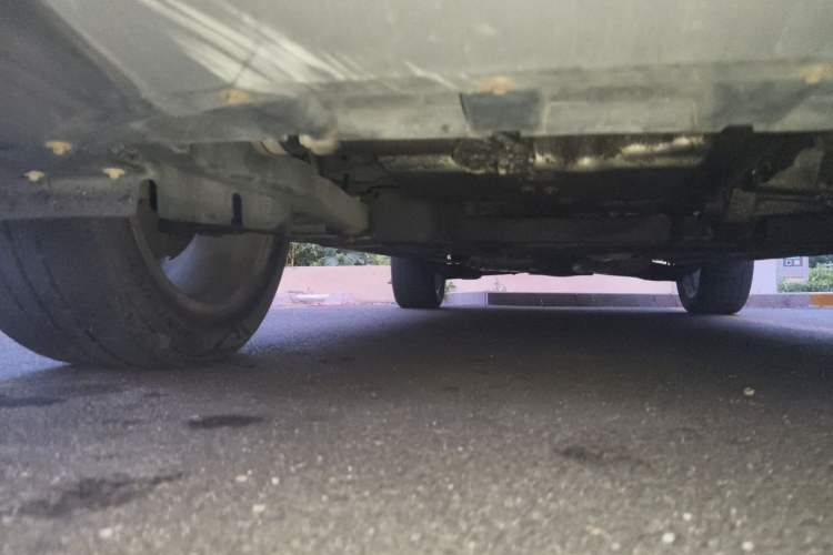 Used Ford Kuga 2013 2.0L GTDi Four-Wheel-Drive Sport Model Chassis Front Right