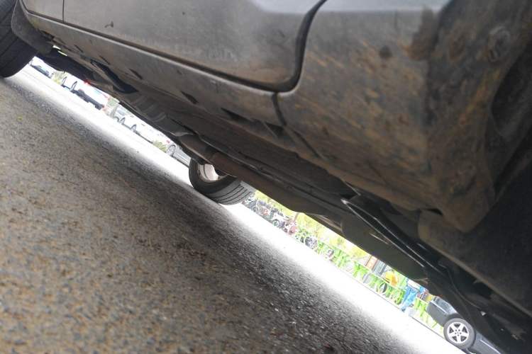 Used Ford Kuga 2013 1.6L GTDi Two-Wheel-Drive Trend Model Chassis Front Right