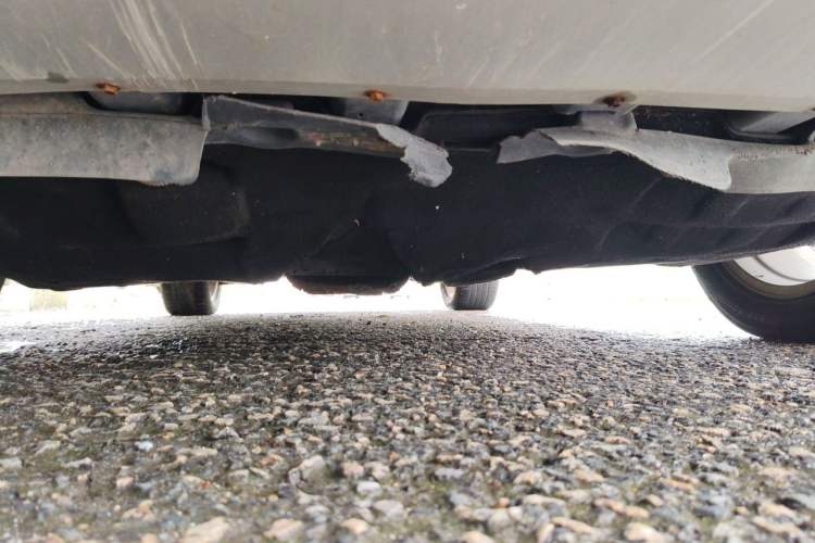 Used Ford Kuga 2013 2.0L GTDi Four-Wheel-Drive Elite Model Chassis Front