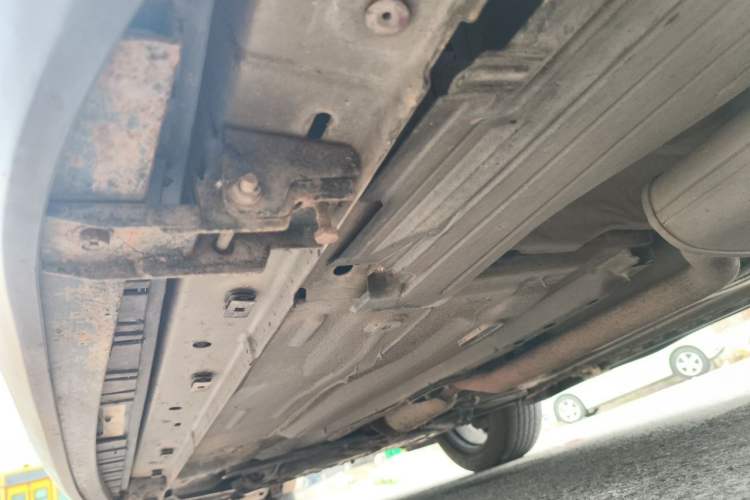 Used Ford Kuga 2013 2.0L GTDi Four-Wheel-Drive Sport Model Chassis Rear Left