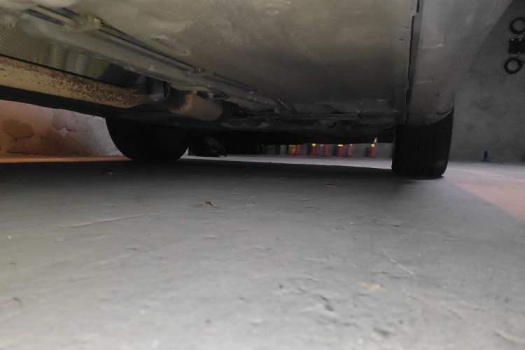 Used Ford Kuga 2013 2.0L GTDi Four-Wheel-Drive Sport Model Chassis Rear Right