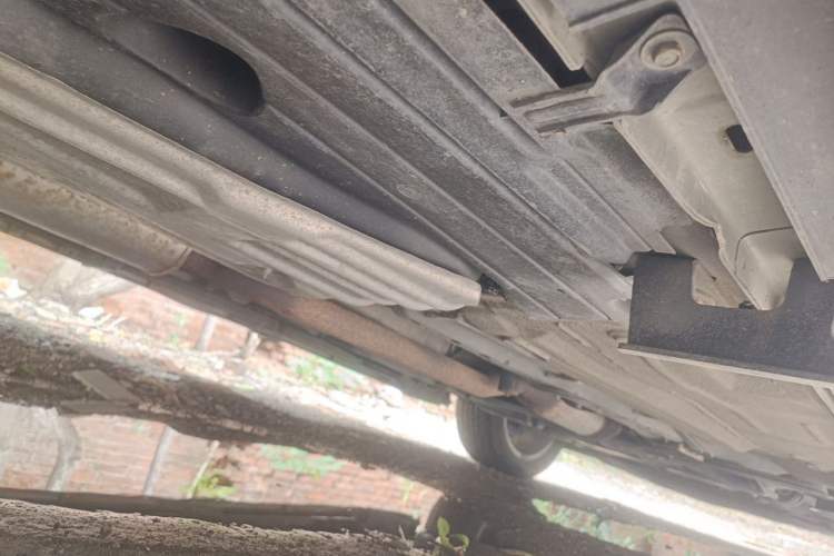 Used Ford Kuga 2013 2.0L GTDi Four-Wheel Drive Premium Model Chassis Rear Right