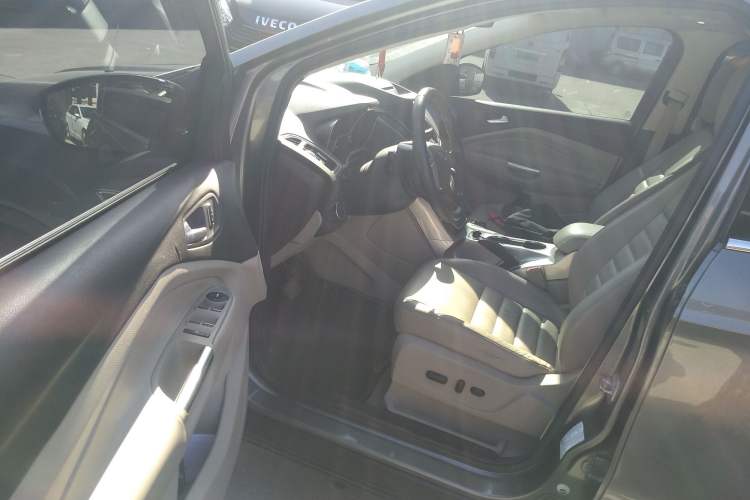 Used Ford Kuga 2013 2.0L GTDi Four-Wheel-Drive Elite Model Driver Seat
