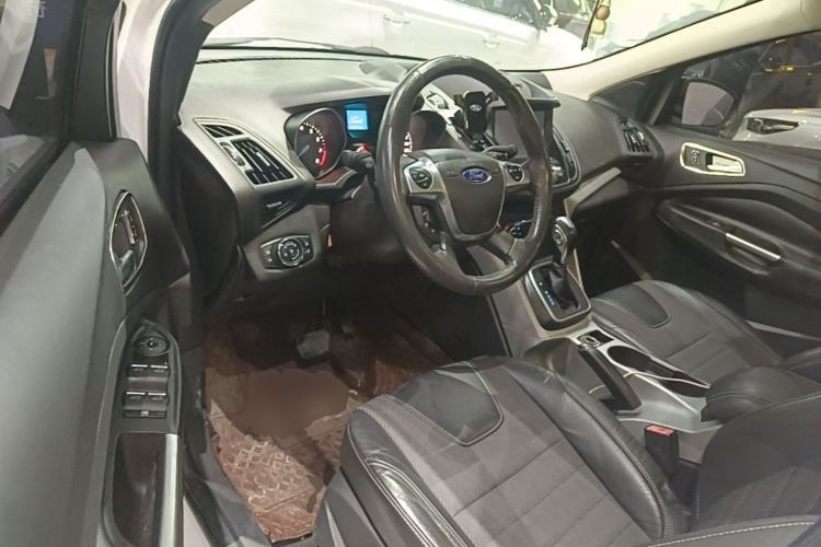 Used Ford Kuga 2013 1.6L GTDi Two-Wheel-Drive Trend Model Driver Seat