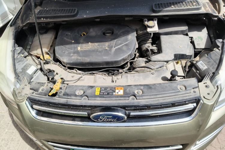 Used Ford Kuga 2013 2.0L GTDi Four-Wheel Drive Premium Model Engine Bay