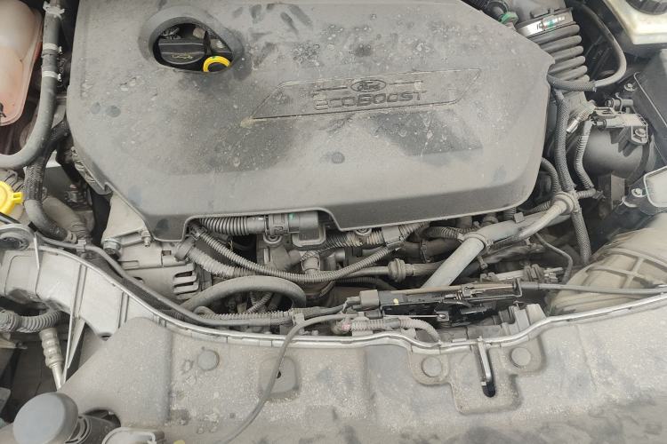 Used Ford Kuga 2013 1.6L GTDi Two-Wheel-Drive Trend Model Engine Bay