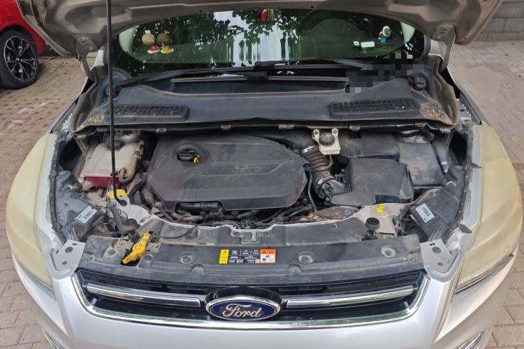 Used Ford Kuga 2013 1.6L GTDi Two-Wheel-Drive Trend Model Engine Bay