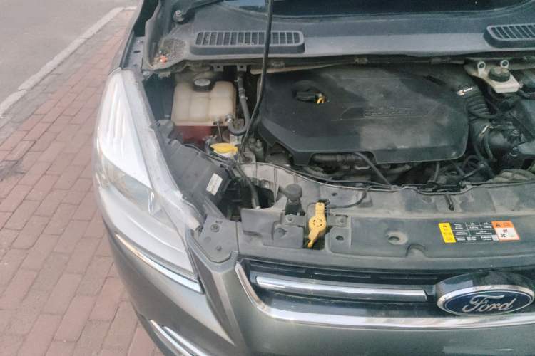 Used Ford Kuga 2013 1.6L GTDi 4x4 Elite Model Engine Bay Right
