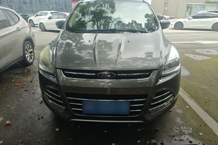 Used Ford Kuga 2013 1.6L GTDi Two-Wheel-Drive Trend Model Front