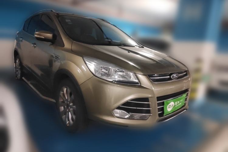 Used Ford Kuga 2013 2.0L GTDi Four-Wheel-Drive Elite Model Front Right 45 Deg