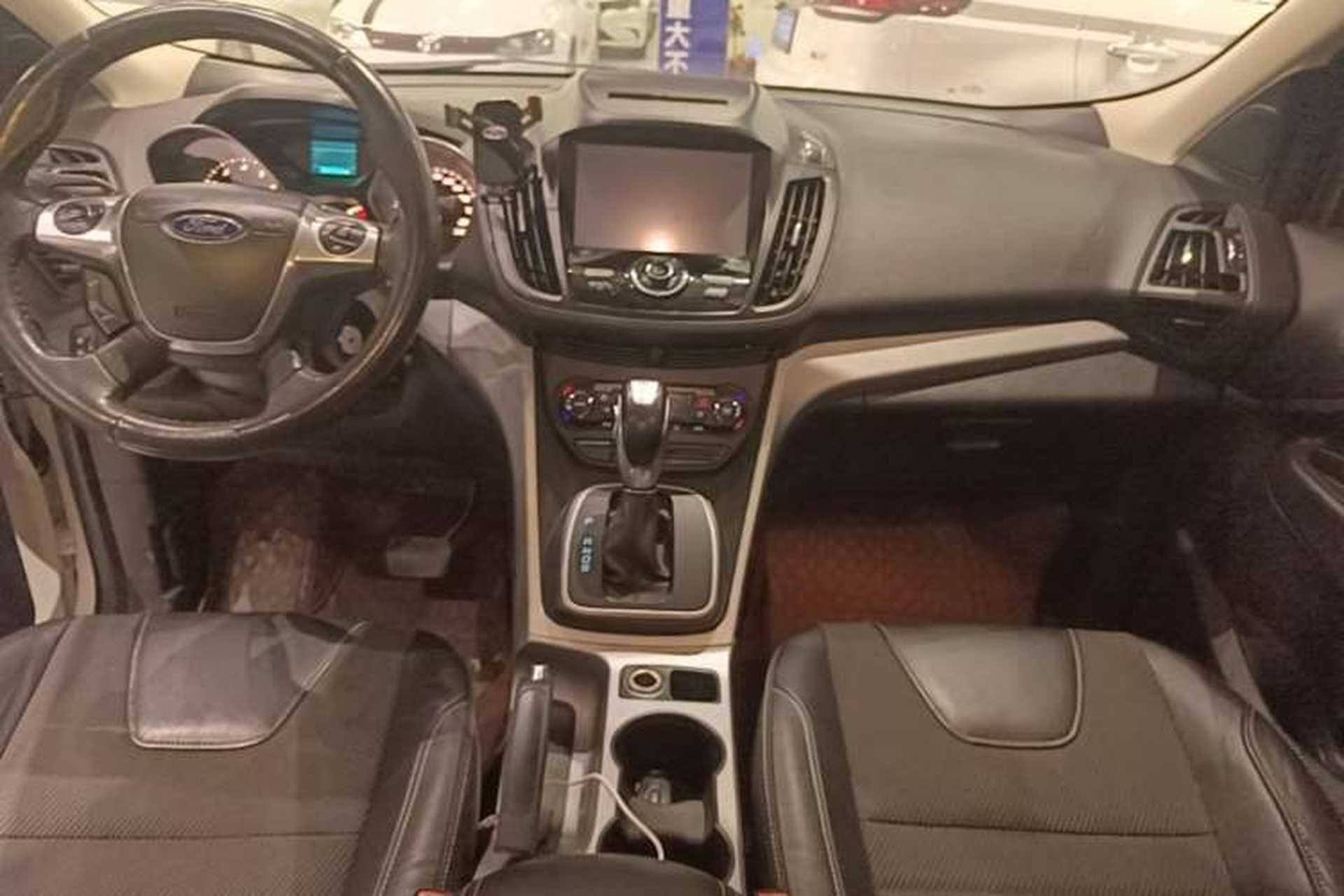 Used Ford Kuga 2013 1.6L GTDi Two-Wheel-Drive Trend Model Gear Lever