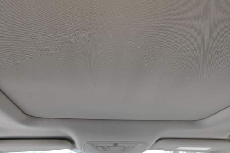 Used Ford Kuga 2013 1.6L GTDi Two-Wheel-Drive Trend Model Headliner