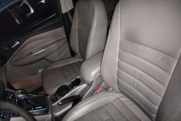Used Ford Kuga 2013 2.0L GTDi Four-Wheel-Drive Elite Model Left Front Seat