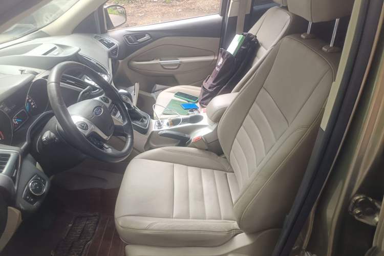 Used Ford Kuga 2013 2.0L GTDi Four-Wheel Drive Premium Model Left Front Seat