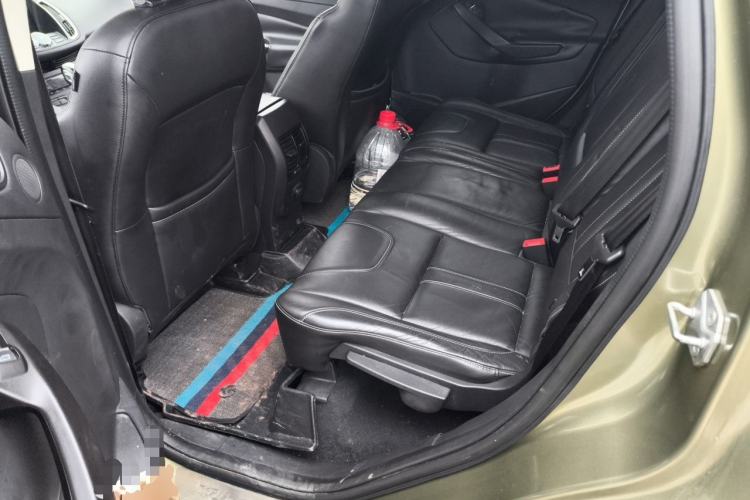 Used Ford Kuga 2013 2.0L GTDi Four-Wheel-Drive Sport Model Left Rear Seat