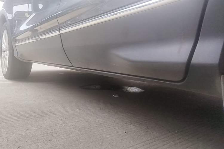 Used Ford Kuga 2013 1.6L GTDi 4x4 Elite Model Left Side Sill