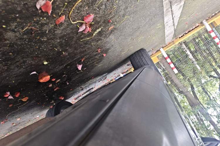 Used Ford Kuga 2013 1.6L GTDi Two-Wheel-Drive Trend Model Left Side Sill