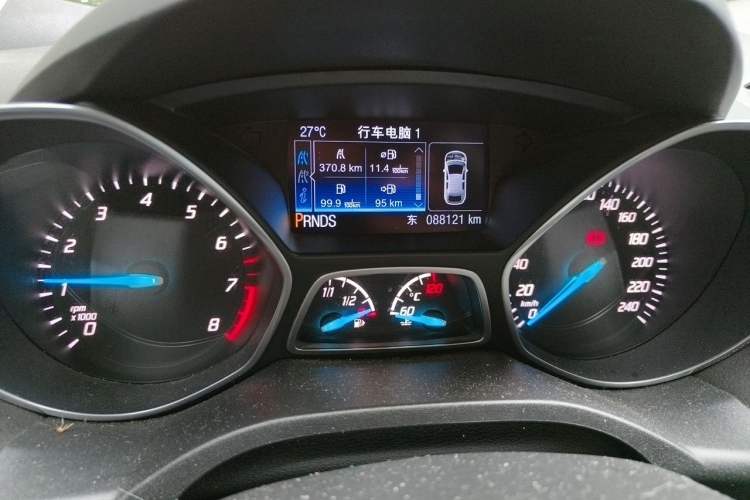 Used Ford Kuga 2013 1.6L GTDi 4x4 Elite Model Odometer Close Up