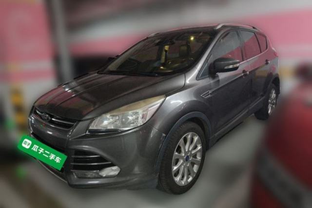 Ford Kuga 2013 1.6L GTDi Two-Wheel-Drive Trend Model مستعملة