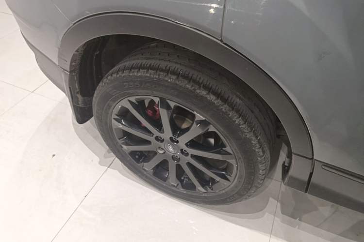 Used Ford Kuga 2013 1.6L GTDi Two-Wheel-Drive Trend Model Right Rear Wheel Hub