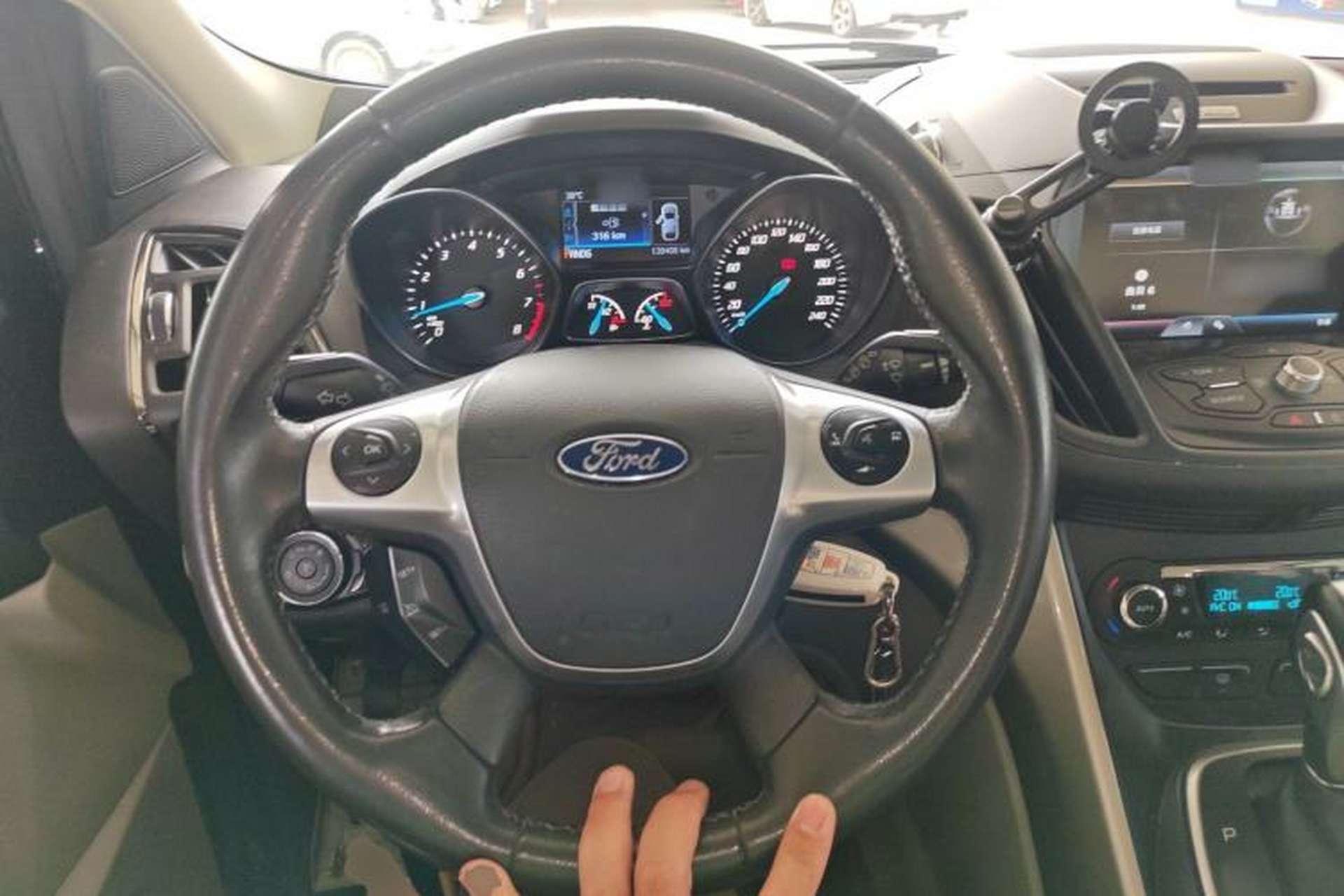 Used Ford Kuga 2013 1.6L GTDi 4x4 Elite Model Steering Wheel