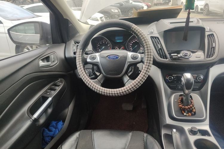 Used Ford Kuga 2013 1.6L GTDi Two-Wheel-Drive Trend Model Steering Wheel