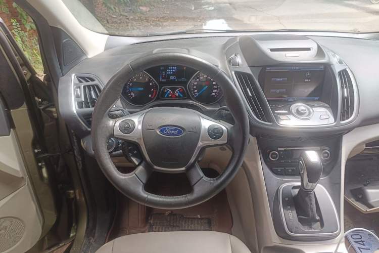 Used Ford Kuga 2013 2.0L GTDi Four-Wheel Drive Premium Model Steering Wheel