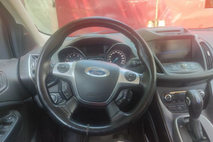 Used Ford Kuga 2013 2.0L GTDi Four-Wheel-Drive Sport Model Steering Wheel