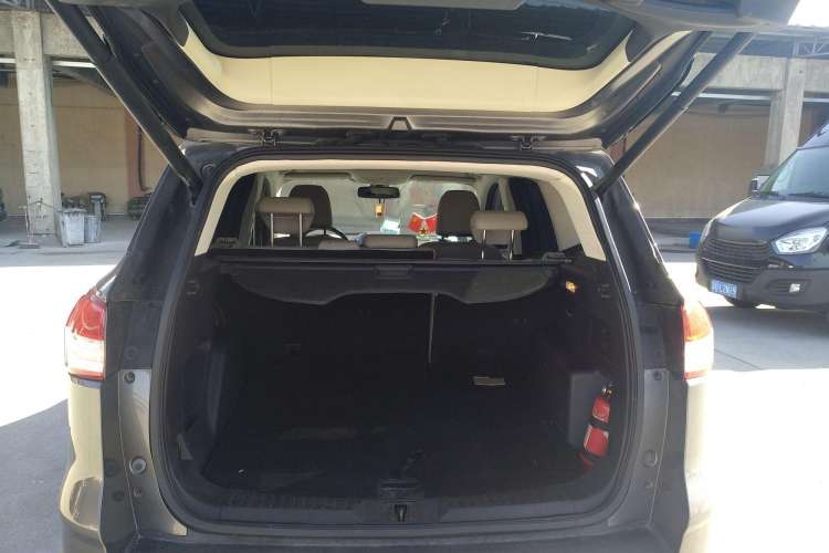 Used Ford Kuga 2013 2.0L GTDi Four-Wheel-Drive Elite Model Trunk
