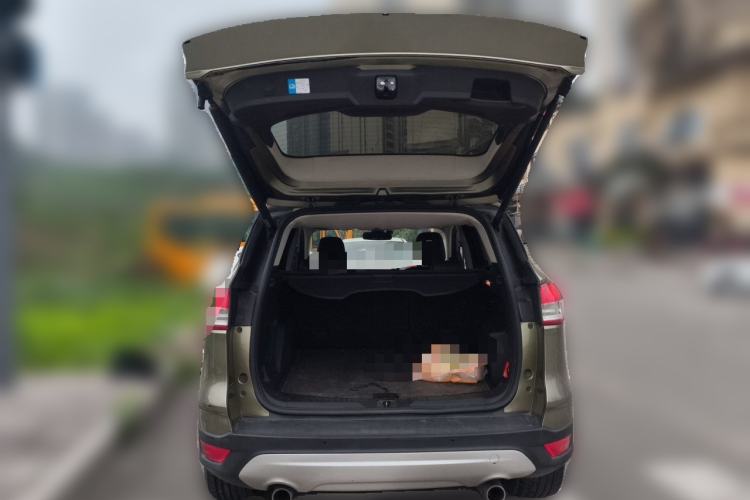Used Ford Kuga 2013 2.0L GTDi Four-Wheel-Drive Sport Model Trunk