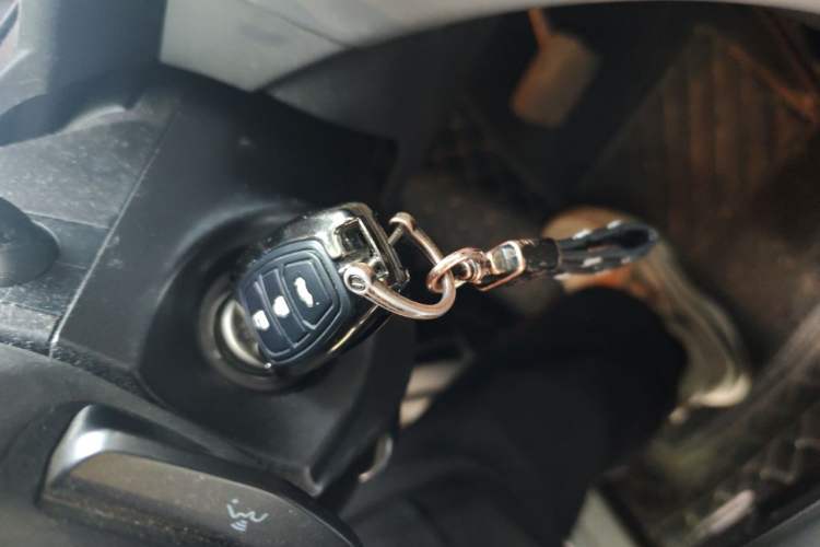 Used Ford Kuga 2013 1.6L GTDi Two-Wheel-Drive Trend Model Vehicle Key