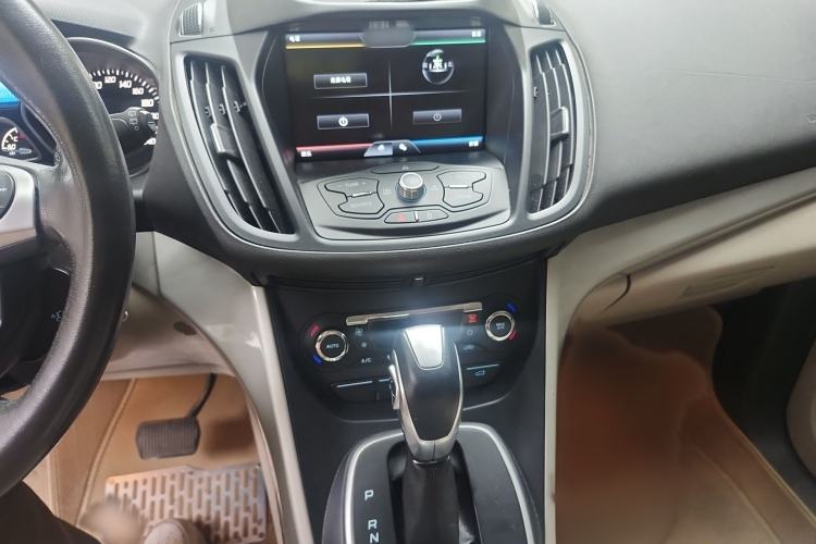 Used Ford Kuga 2013 1.6L GTDi 4x4 Elite Model Audio And AC Panel