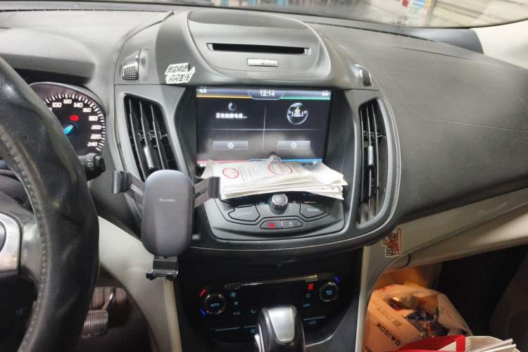 Used Ford Kuga 2013 1.6L GTDi 4x4 Elite Model Audio And AC Panel