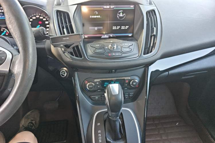 Used Ford Kuga 2013 2.0L GTDi Four-Wheel-Drive Sport Model Audio And AC Panel