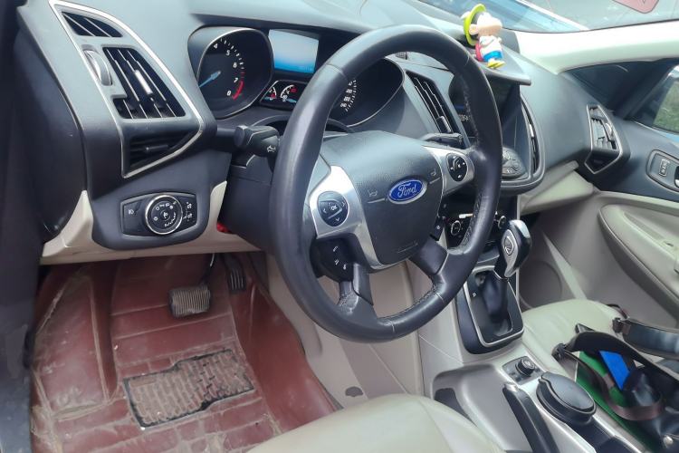 Used Ford Kuga 2013 1.6L GTDi 4x4 Elite Model Center Console