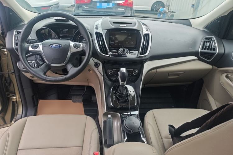 Used Ford Kuga 2013 2.0L GTDi Four-Wheel Drive Premium Model Center Console