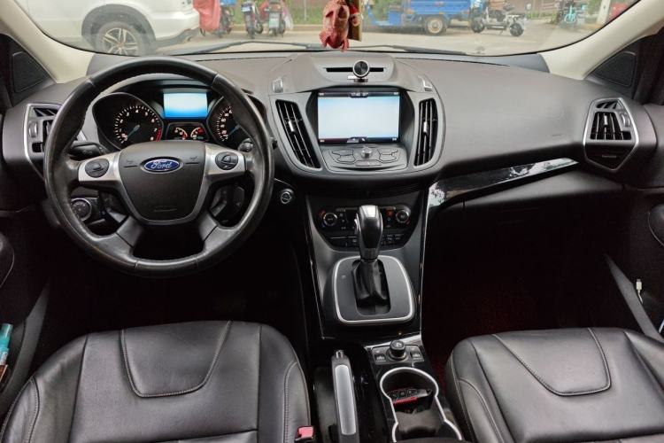 Used Ford Kuga 2013 2.0L GTDi Four-Wheel-Drive Sport Model Center Console