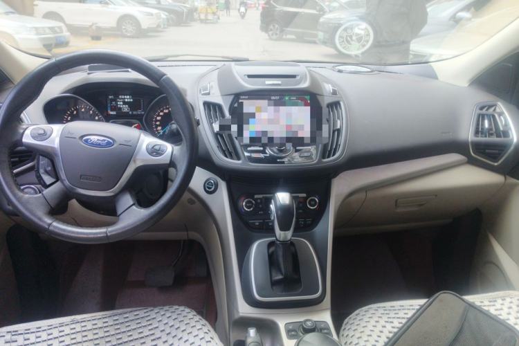 Used Ford Kuga 2013 2.0L GTDi Four-Wheel Drive Premium Model Center Console