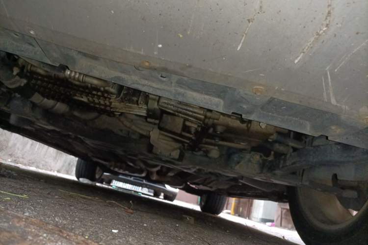 Used Ford Kuga 2013 1.6L GTDi Two-Wheel-Drive Trend Model Chassis Front