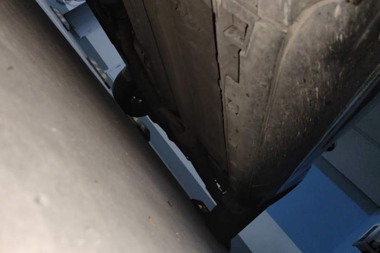 Used Ford Kuga 2013 2.0L GTDi Four-Wheel-Drive Sport Model Chassis Front Left