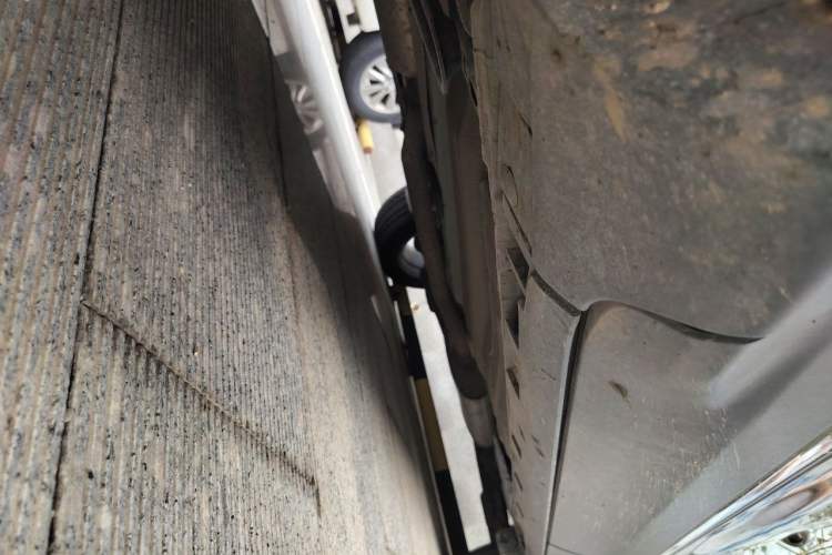 Used Ford Kuga 2013 1.6L GTDi 4x4 Elite Model Chassis Front Left