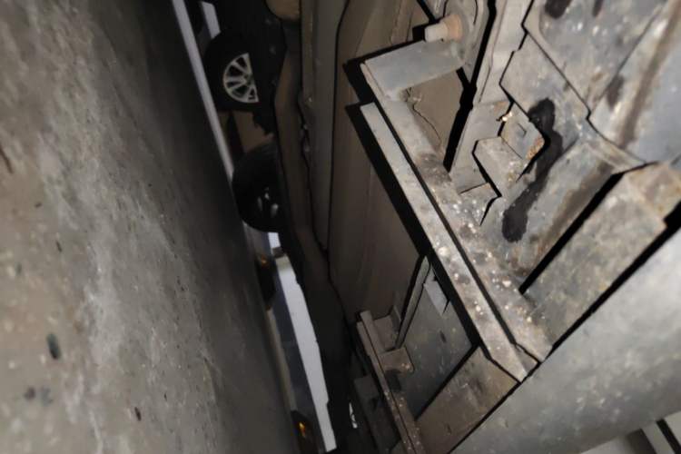 Used Ford Kuga 2013 2.0L GTDi Four-Wheel-Drive Sport Model Chassis Front Left
