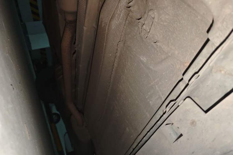 Used Ford Kuga 2013 1.6L GTDi Two-Wheel-Drive Comfort Model Chassis Front Left